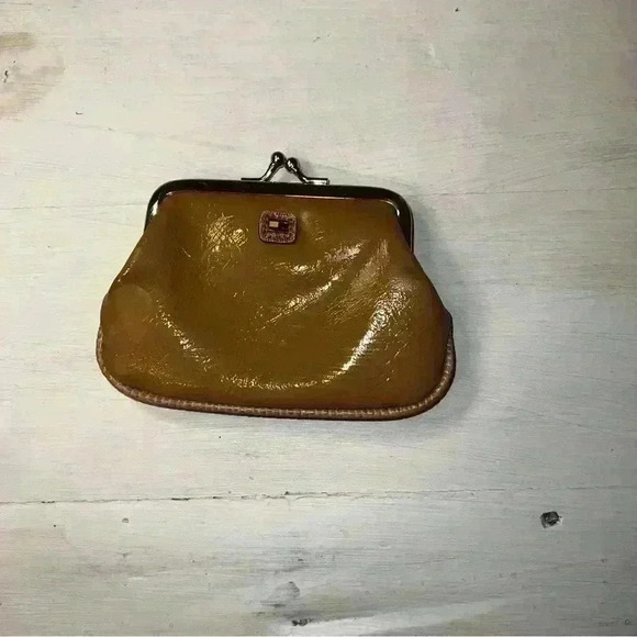 Tommy Hilfiger Handbags - Vintage Tommy Hilfiger clutch coin purse